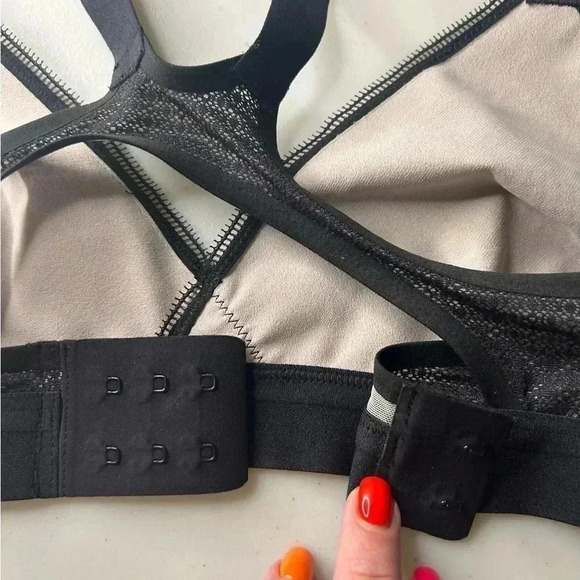 Lululemon Awake To Lace Bra Size 32B Black/Barely Beige Mesh Racerback - Picture 7 of 7
